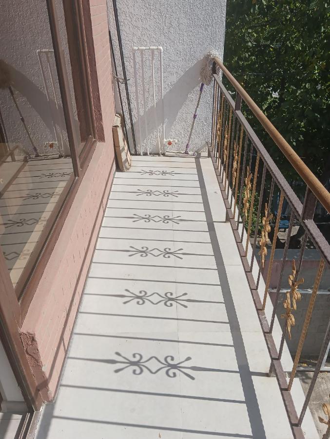 Mary'S Cozy & Lovely Studio On Very Quiet Khosharauli Street Tbilisi Exteriér fotografie